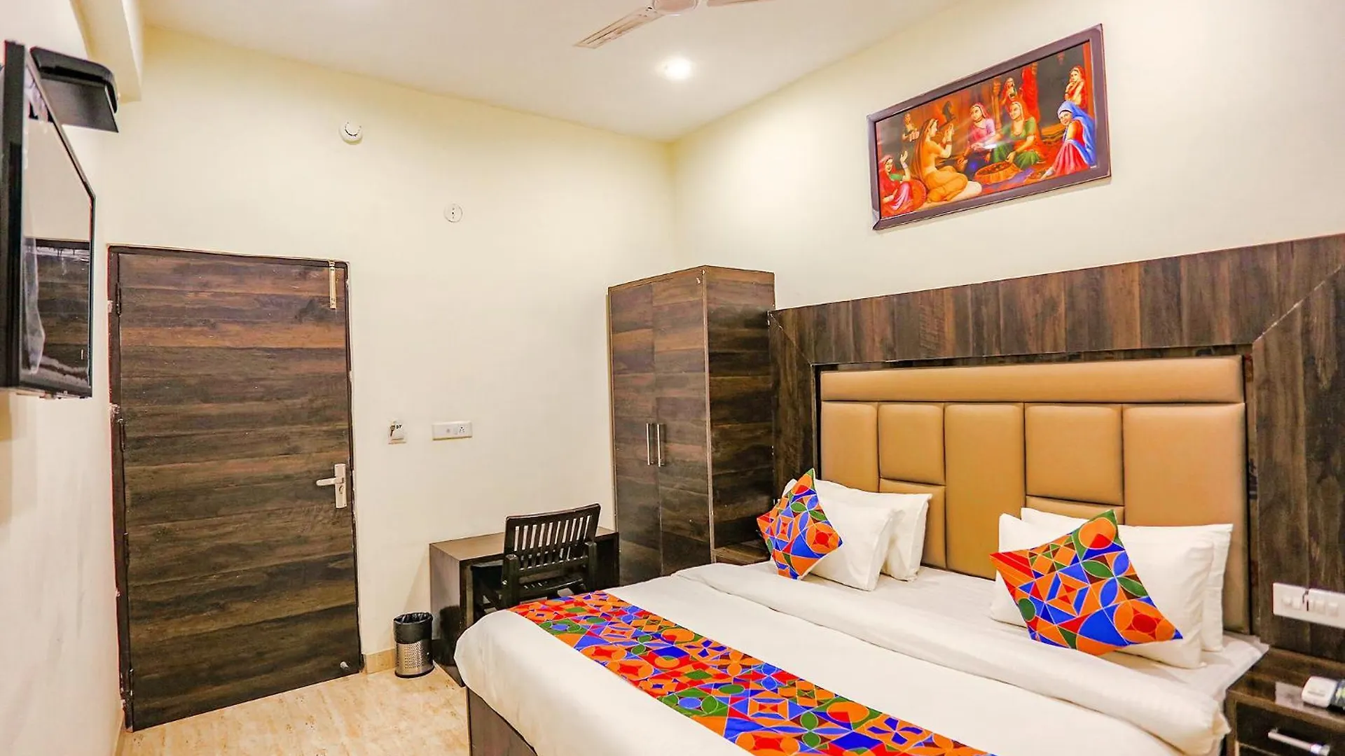 Fabhotel The Kiara Near Igi Delhi Airport New Delhi